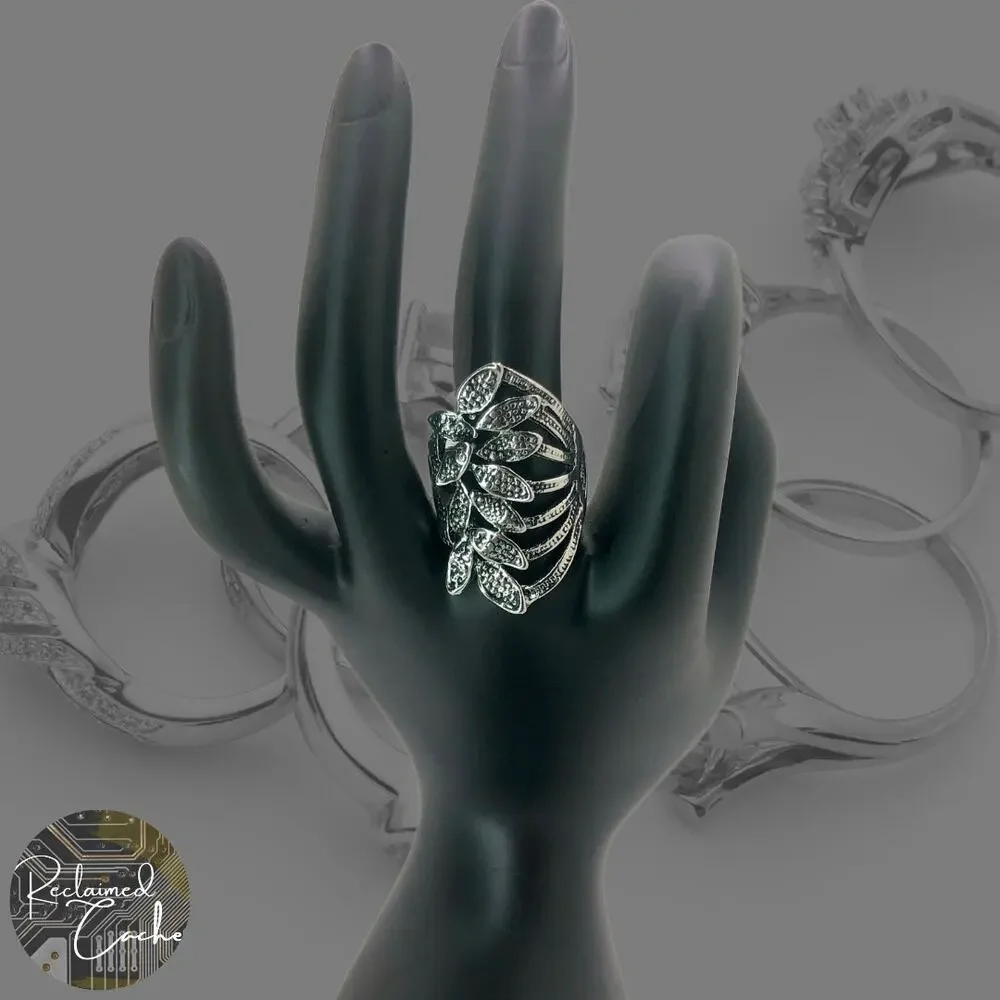 Silver Side Leaf Cluster Ring - Size 8